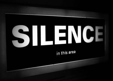 Il rumore è ignorante: il Movimento del Silenzio