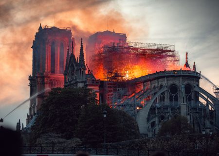 Notre-Dame, la conoscenza non scompare al fuoco di un incendio