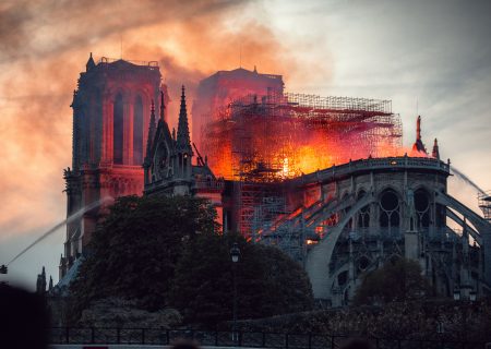 Notre-Dame, la conoscenza non scompare al fuoco di un incendio