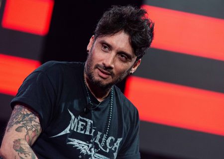 Fabrizio Moro, la linea sottile tra soddisfazione e felicità